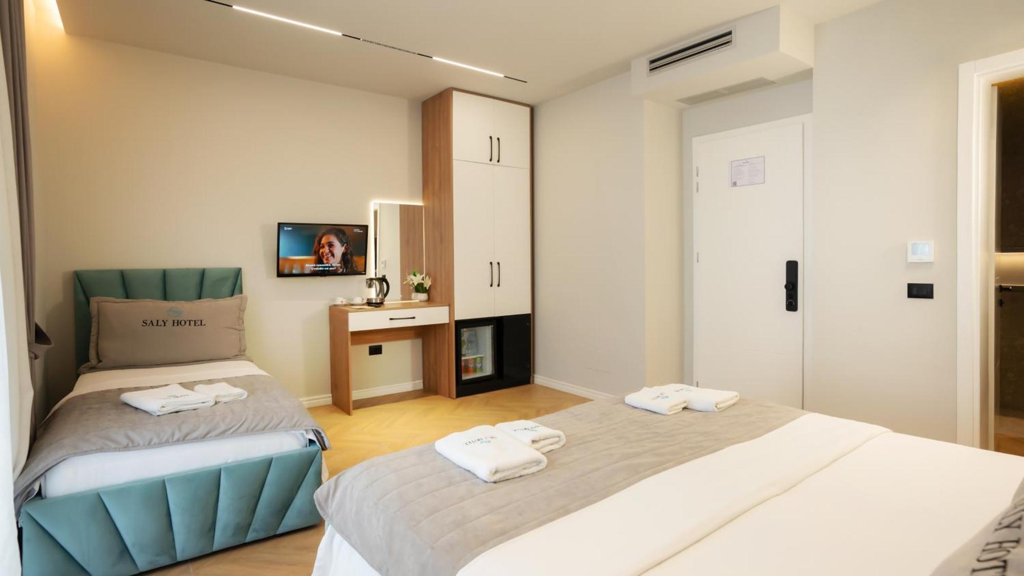 Hotel Saly ดูร์เรส ภายนอก รูปภาพ