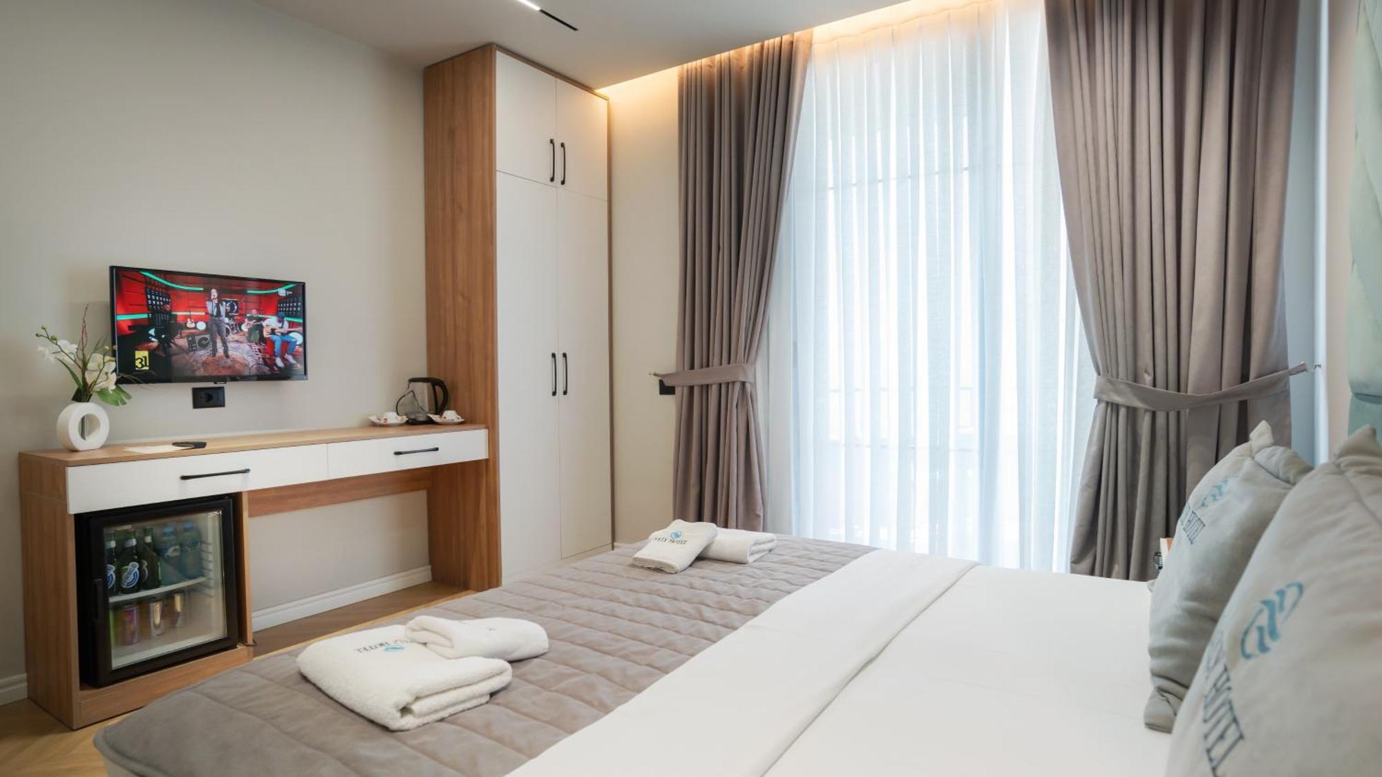 Hotel Saly ดูร์เรส ภายนอก รูปภาพ