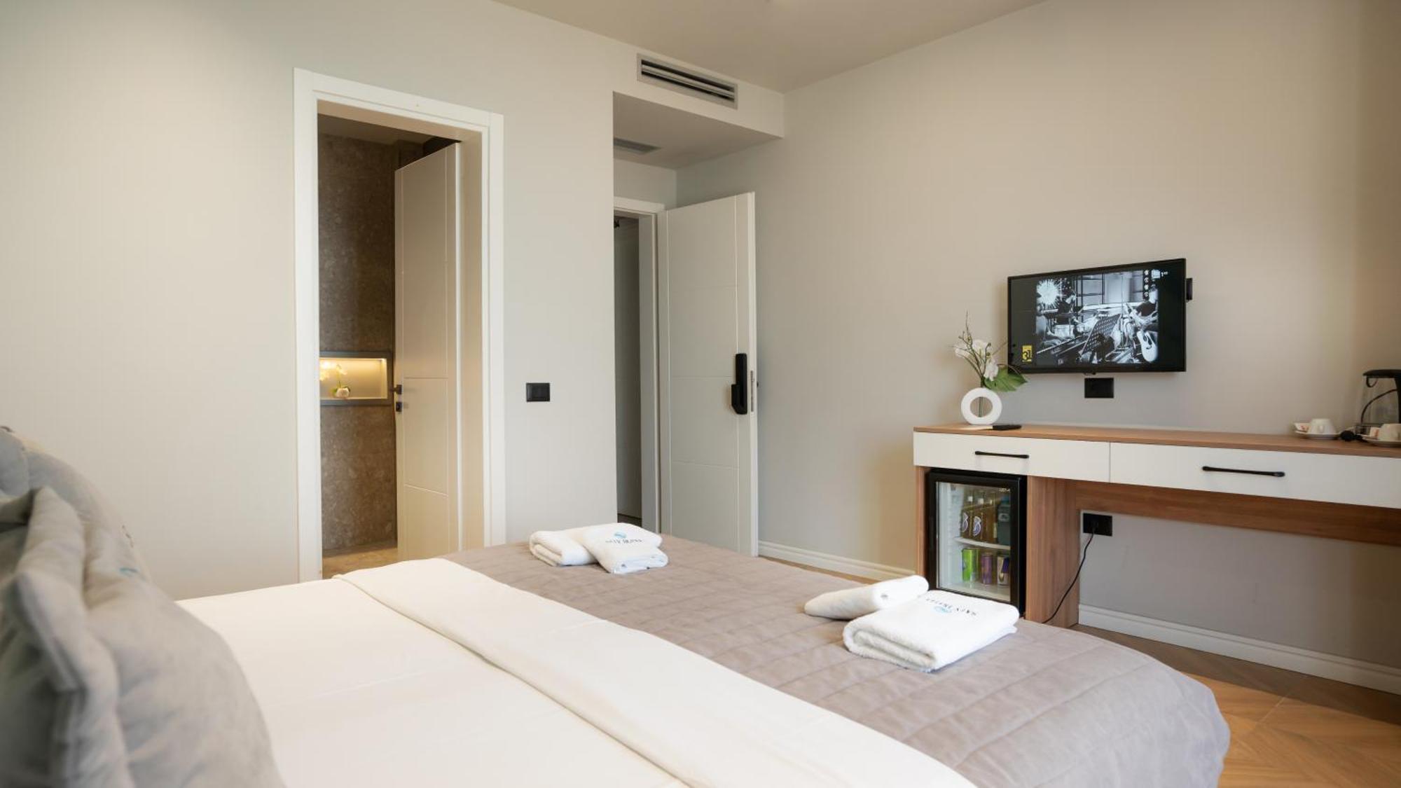 Hotel Saly ดูร์เรส ภายนอก รูปภาพ