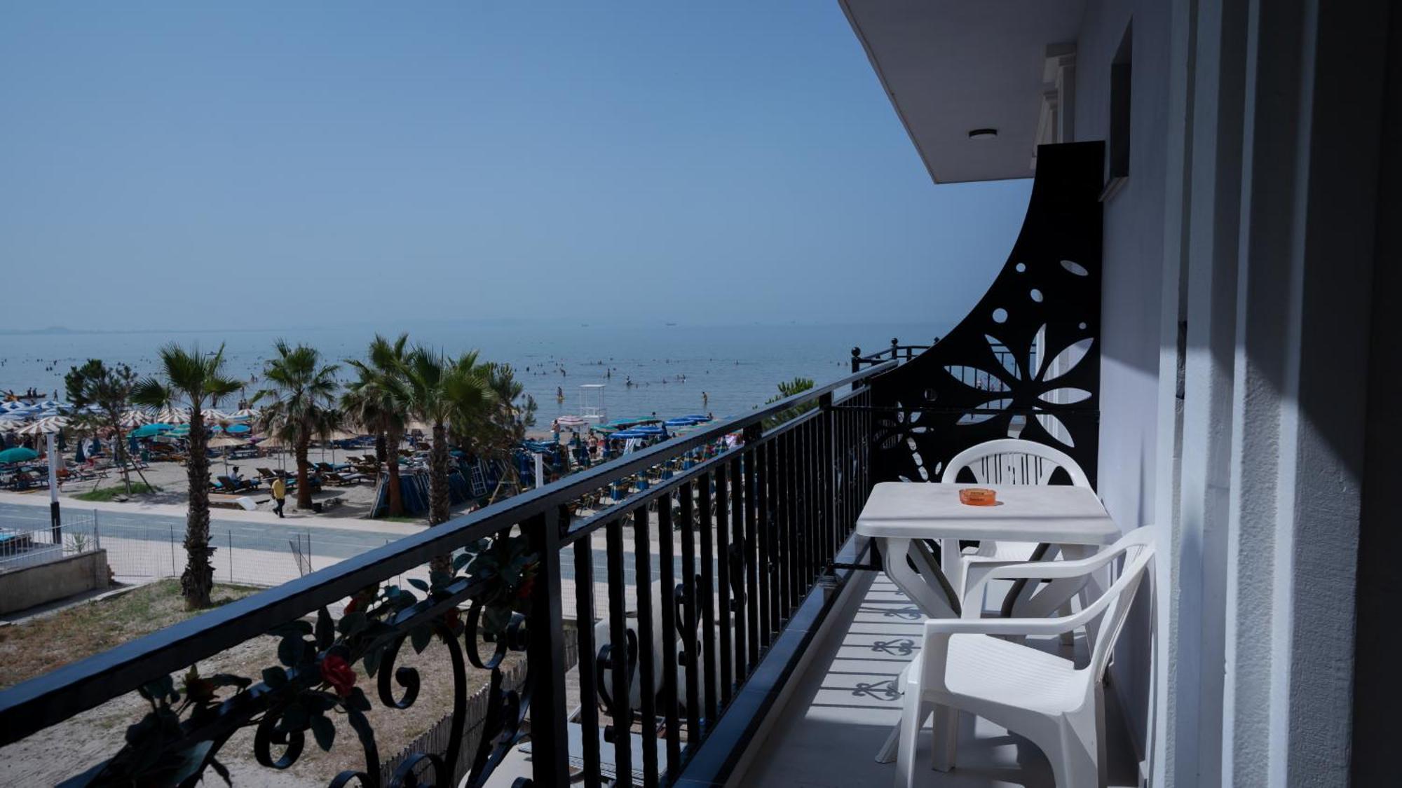 Hotel Saly ดูร์เรส ภายนอก รูปภาพ