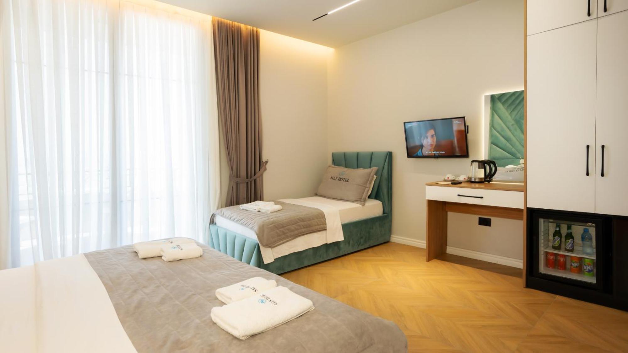 Hotel Saly ดูร์เรส ภายนอก รูปภาพ